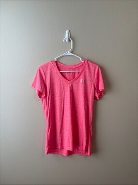 ✨Hot Coral Under Armour Tee✨